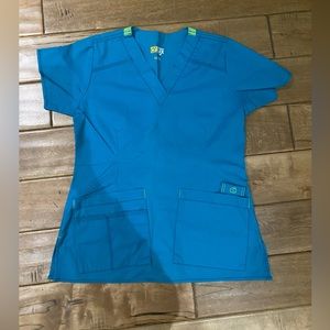 Wonder Flex XS Scrub Shirt
